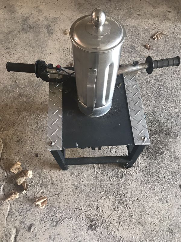 GAS POWERED BLENDER PARTY BLENDER 40.00 for Sale in Old Mill Creek, IL