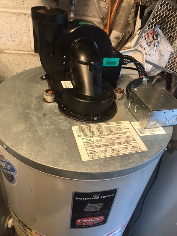 Bradford white power vent 40 gallon gas hot water. Used great condition