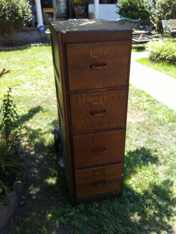 Old Quartersawn Oak 4 Drawer File Cabinet For Sale In Chesapeake
