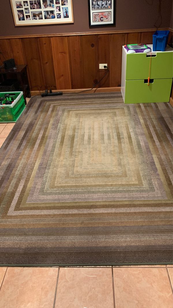 Macy’s 8x10 Rug for Sale in Calumet Park, IL OfferUp