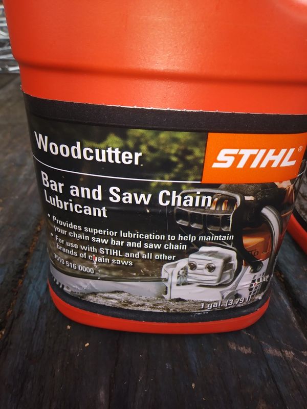 Stihl bar chain oil 1 gallon jugs for Sale in Puyallup, WA OfferUp