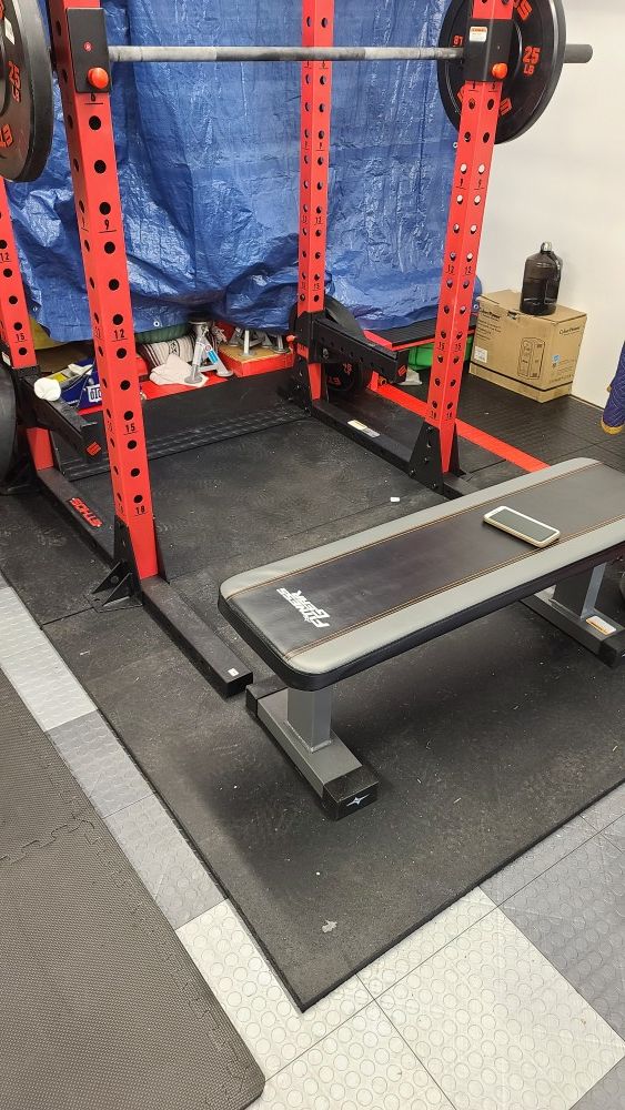 Weightlifting deadlifting workout mat EXTREME HEAVY DUTY near 1" thick