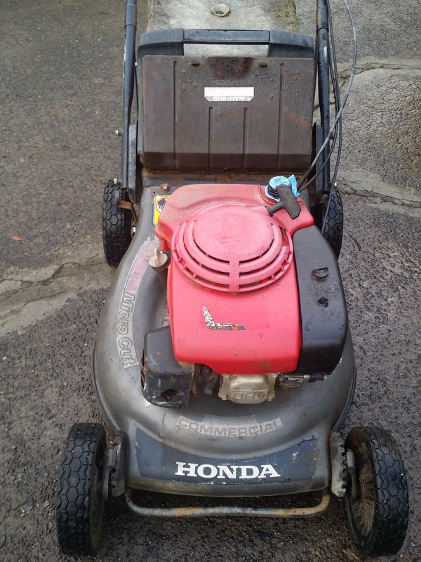 Honda COMMERCIAL HRC216 Lawn Mower Hydrostatic Shaft Drive for Sale in ...