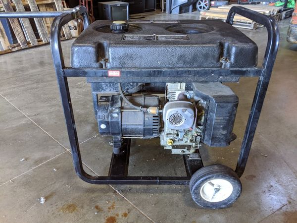 Generac 01010-0 5000 Watt 10 HP Briggs & Stratton Generator for Sale in ...