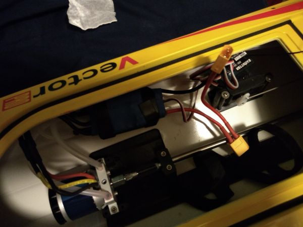 RC boat needs new 60 amp water cooled esc to run I can fix 