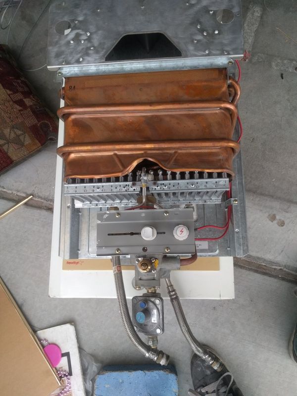 Bosch Aquastar Tankless Gas Hot Water Heater Model Aq 125 BNG for Sale