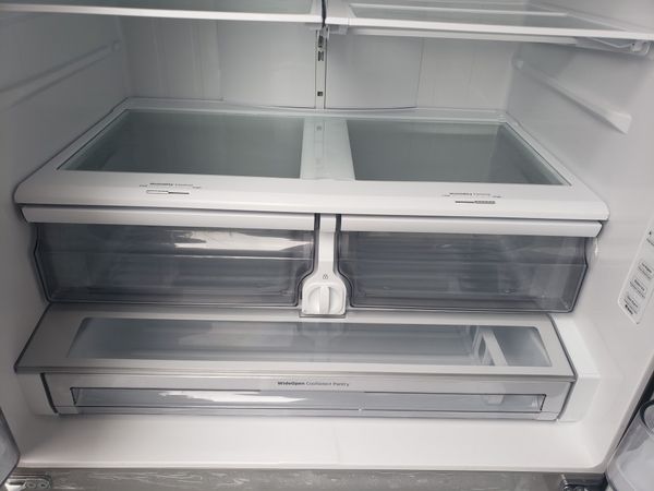 Samsung 28 cu. Ft. Full Depth Refrigerator With Cool Select Pantry in ...