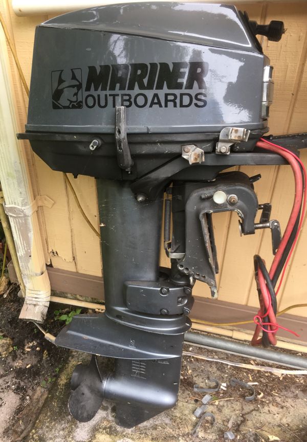 28 HP Mariner/Yamaha tiller outboard motor for Sale in Lake Worth, FL