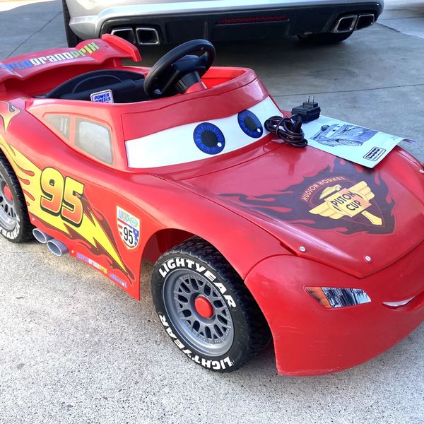 lightning mcqueen ride on car power wheels