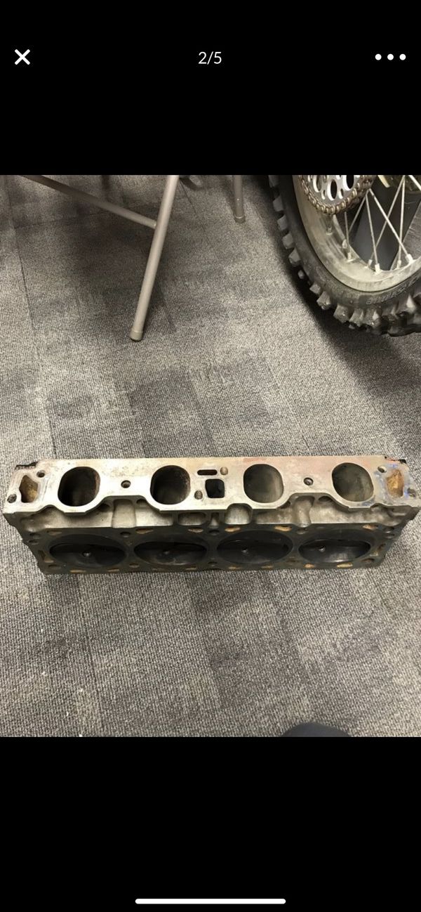 Ford 429460 scj heads dooer original 302 for Sale in Rancho Cucamonga