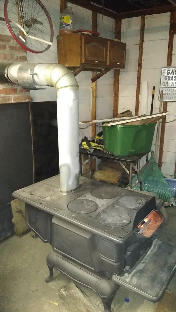 GLOBE STOVE & RANGE CO. KOKOMO INDIANA for Sale in Frankfort, IN - OfferUp