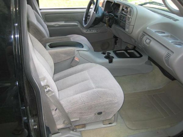 88-98 Chevy/GMC truck center console for Sale in San Antonio, TX - OfferUp