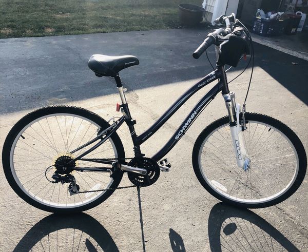 schwinn clear creek comfort bike