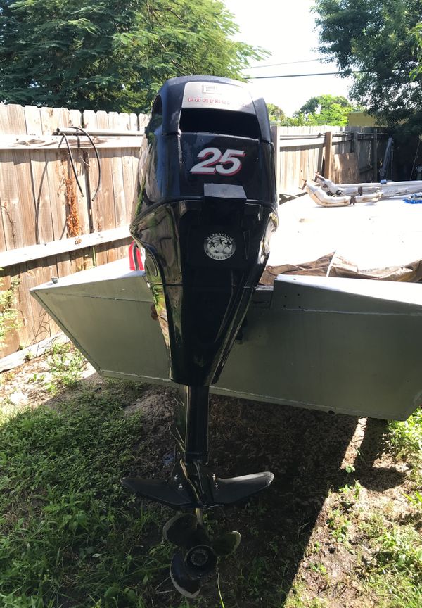 2007 Mercury outboard motor (tiller extension) for Sale in West Palm