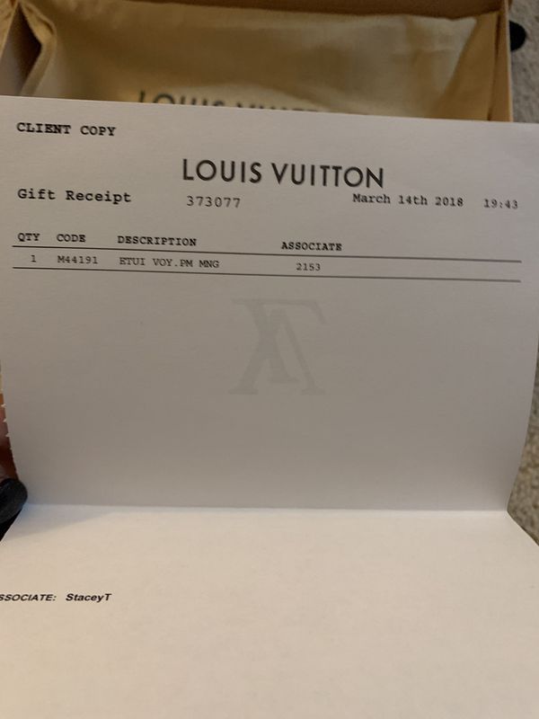 Louis Vuitton etui Voyage pm for Sale in Kent, WA - OfferUp