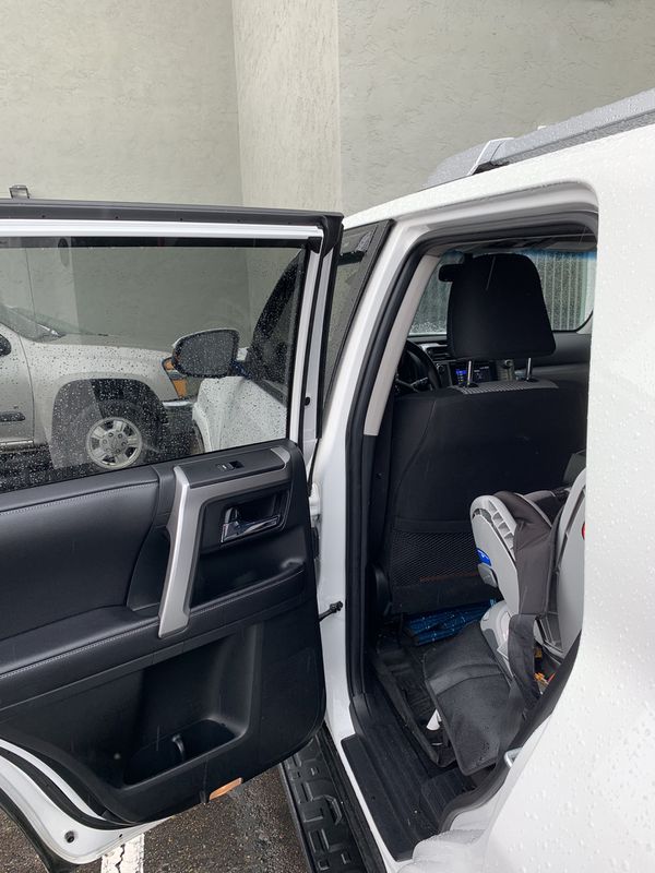 Toyota 4Runner 4x4 3rd Row Seat for Sale in Chula Vista, CA - OfferUp