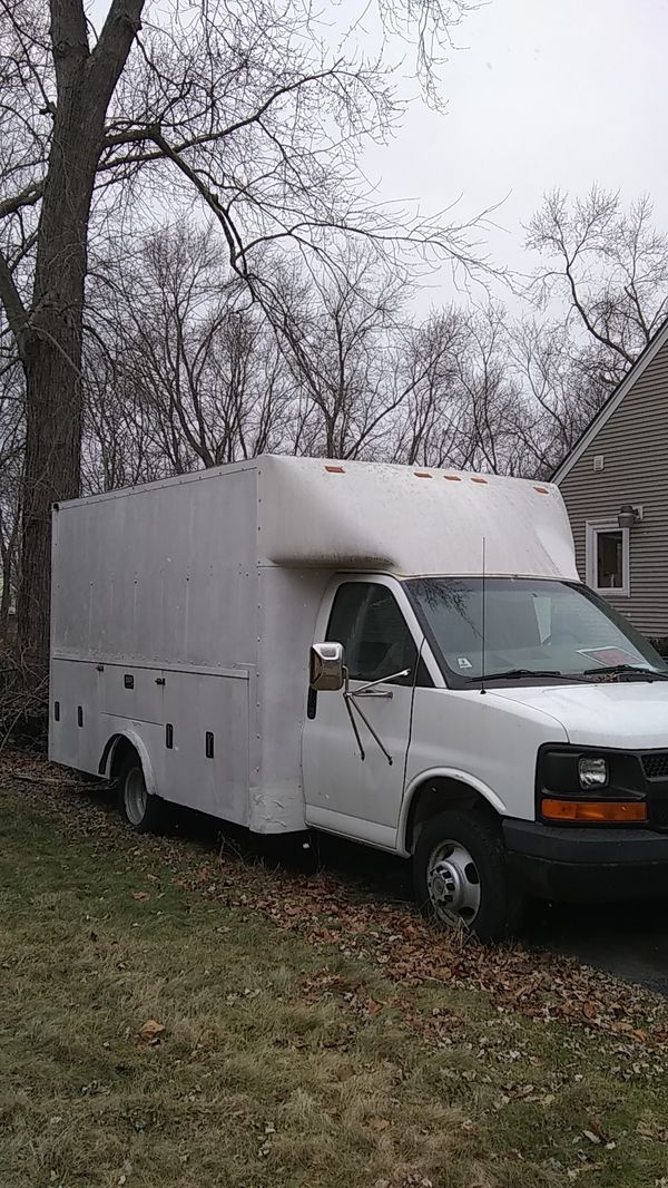 2004 chevy 3500 box truck for Sale in Whitman, MA - OfferUp