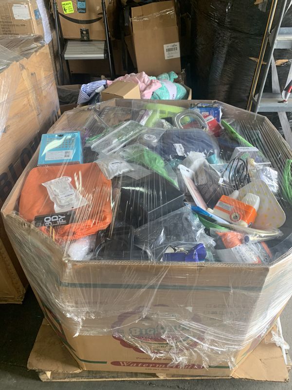 Amazon returns pallets for sale for Sale in Glendora, CA