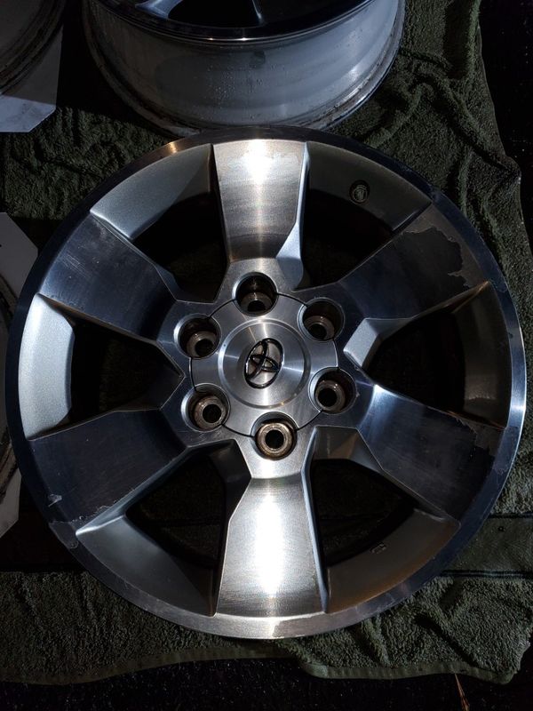 2011 4runner sr5 wheels for Sale in Aiea, HI - OfferUp