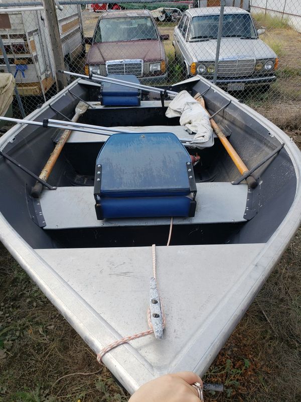 VALCO 14 ft Aluminium Boat great condition (15hp Johnson) for Sale in ...