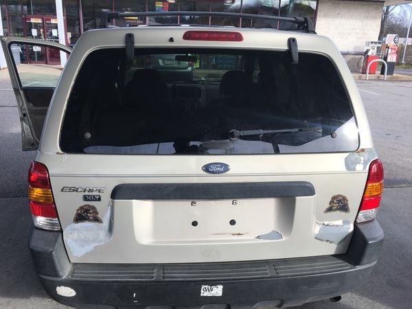 03 Ford Escape XLT 4wd for Sale in Mount Lebanon, PA - OfferUp