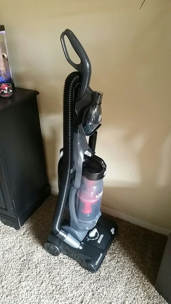 LIKE NEW Dirt Devil Vigor cleanpath vacuum for Sale in Tempe, AZ OfferUp