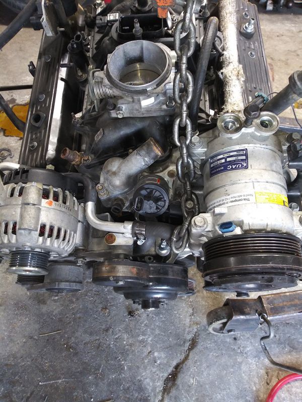 Chevy Tahoe 97" ENGINE PARTS for Sale in Dallas, TX - OfferUp