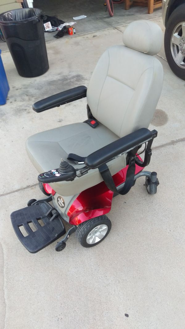 The Scooter Store power chair new batteries! for Sale in Chandler, AZ