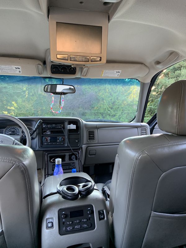 2004 GMC Yukon Denali w/ 3rd Row Seat for Sale in Everett, WA OfferUp