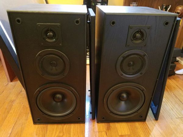 KLH AV-830 speakers for Sale in Middleburg Heights, OH - OfferUp