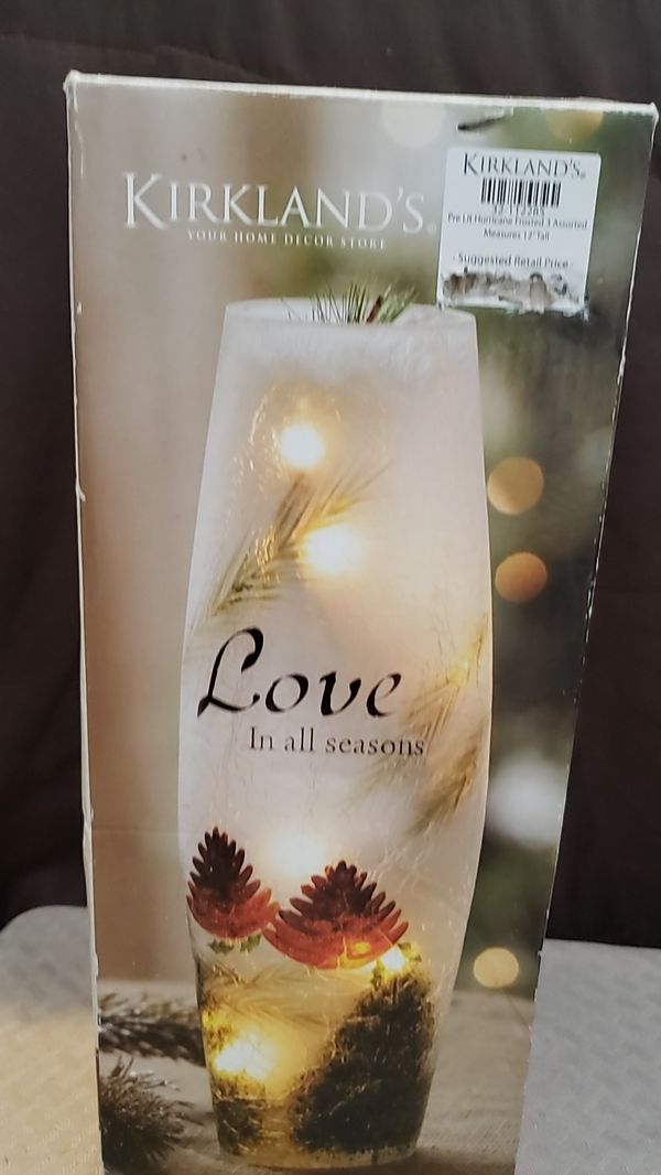 Kirklands pre lit frosted hurricane NEW for Sale in Jacksonville, FL