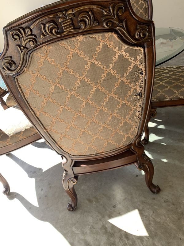 6 chairs dining room table for Sale in Winder, GA - OfferUp