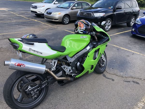 2000 kawasaki ninja zx7r for Sale in South Charleston, WV - OfferUp