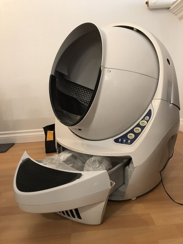 Litter-Robot Open Air III LR3-1000 Self-Cleaning Litter Box + WiFi Con for Sale in Fullerton, CA