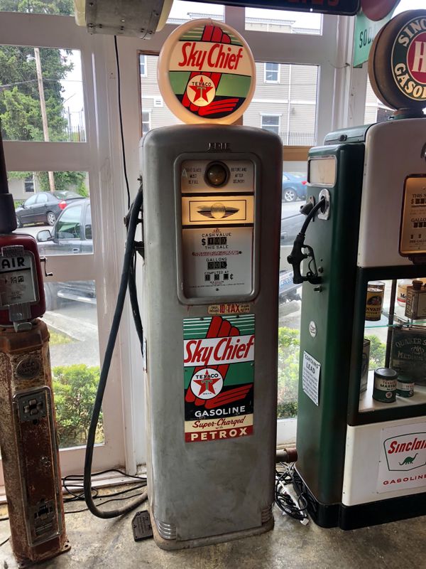 Original Erie Skychief gas pump for Sale in Snohomish, WA - OfferUp