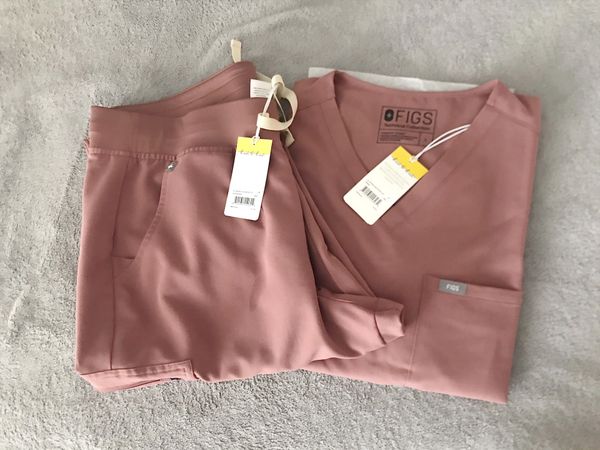 mauve jogger scrubs