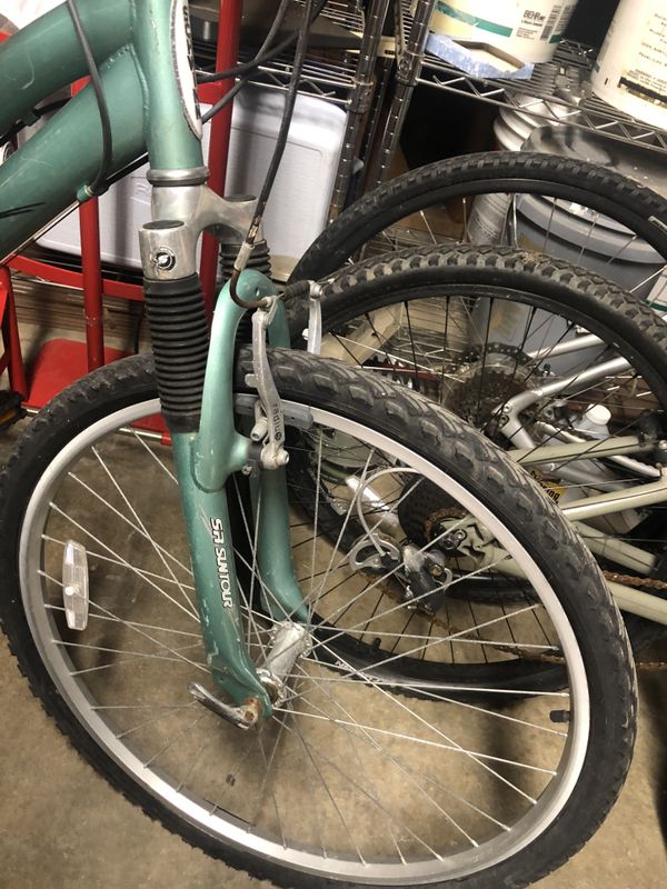 schwinn clear creek comfort bike