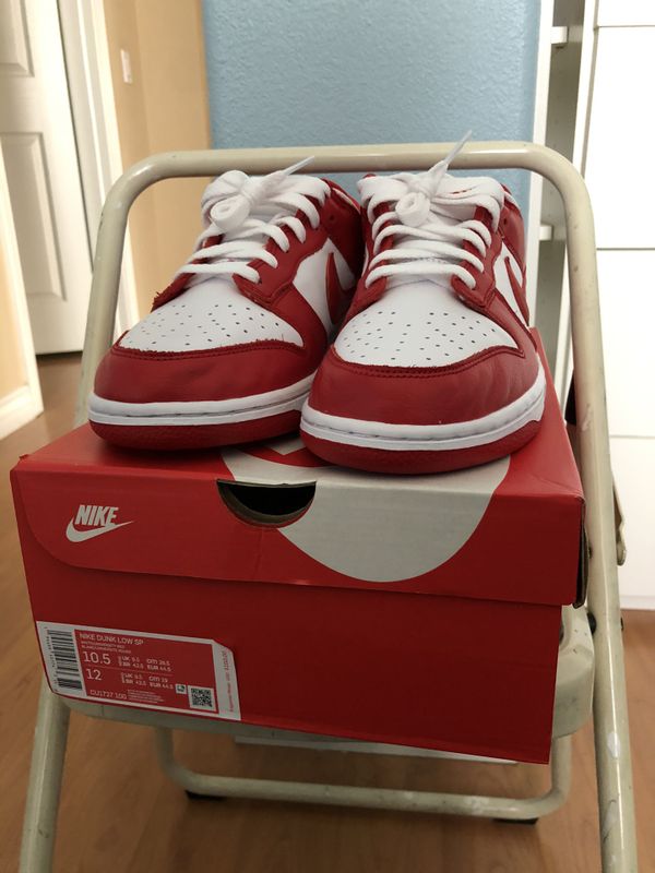 sb dunk low st john's