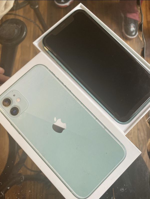 MINT IPhone 11Pro (Mint Condition) 64GB UNLOCKED for Sale in
