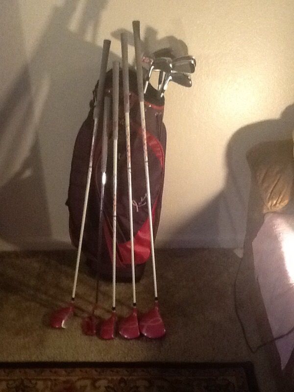 wilson pink golf clubs