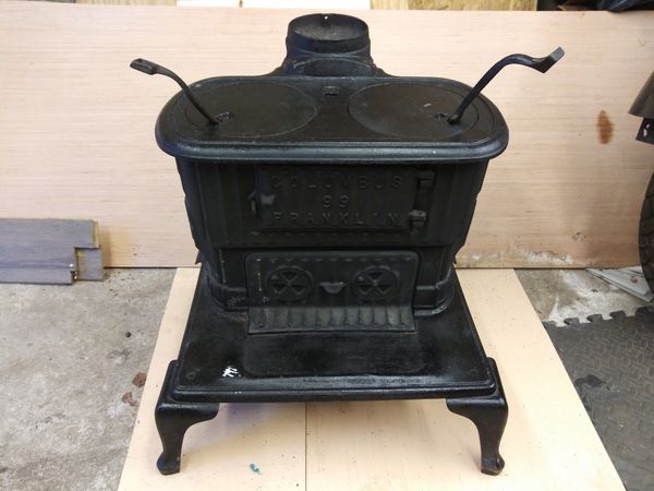 Columbus 99 Franklin wood burning stove for Sale in Greenville, SC