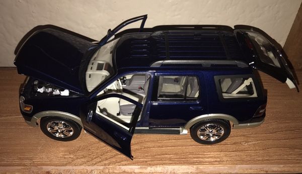 ford explorer diecast