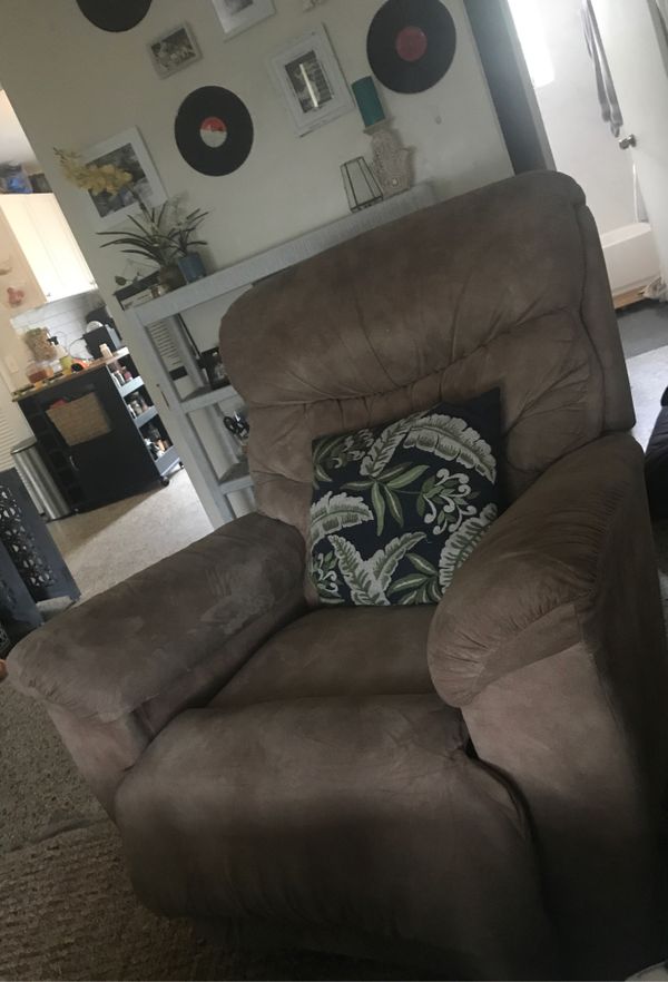 Lazy boy recliner for Sale in Delray Beach, FL OfferUp