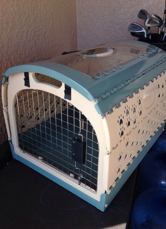 Portable nylabone collapsible dog crate like me 21x16x15" for Sale in Cape Coral, FL OfferUp