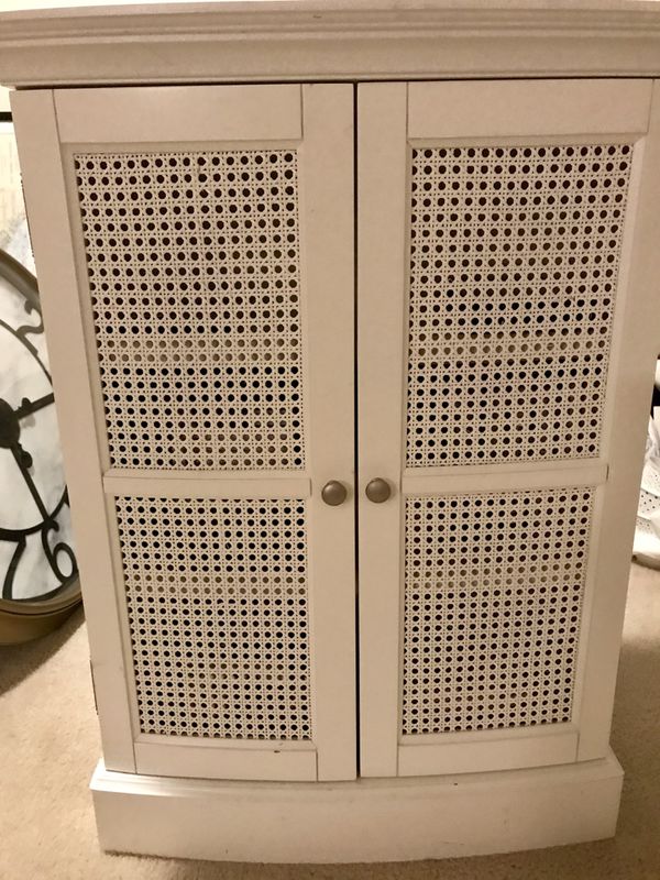 White cabinet with cane webbing on doors for Sale in Auburn, WA - OfferUp