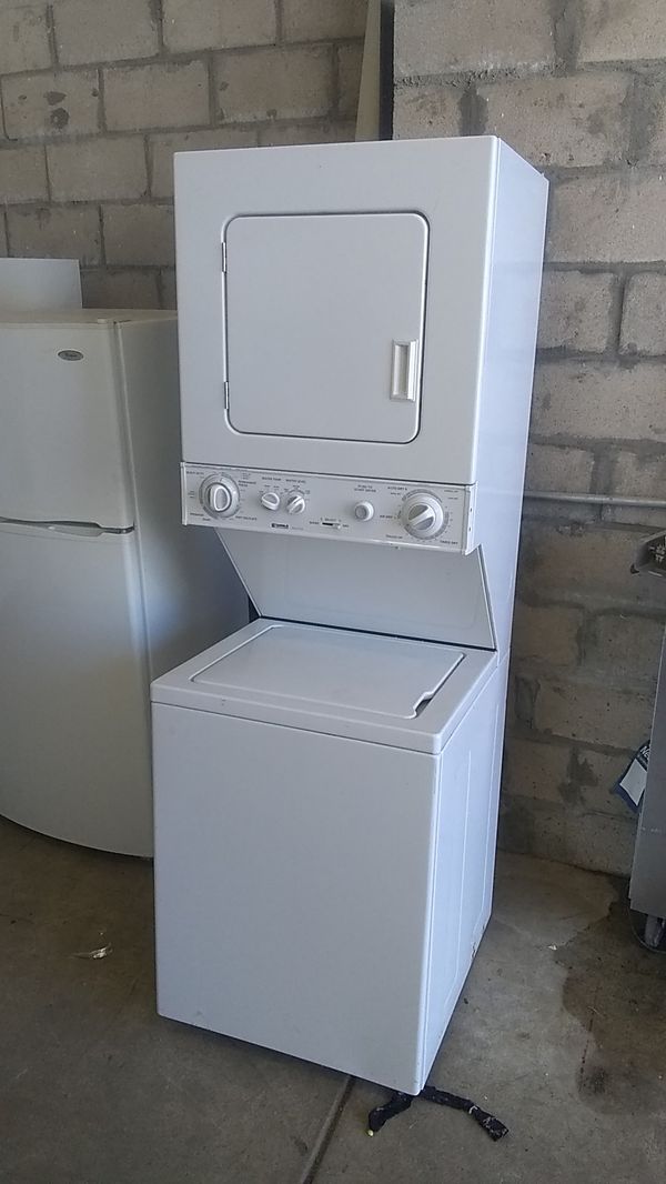 Kenmore apartment size laundry center for Sale in Philadelphia, PA