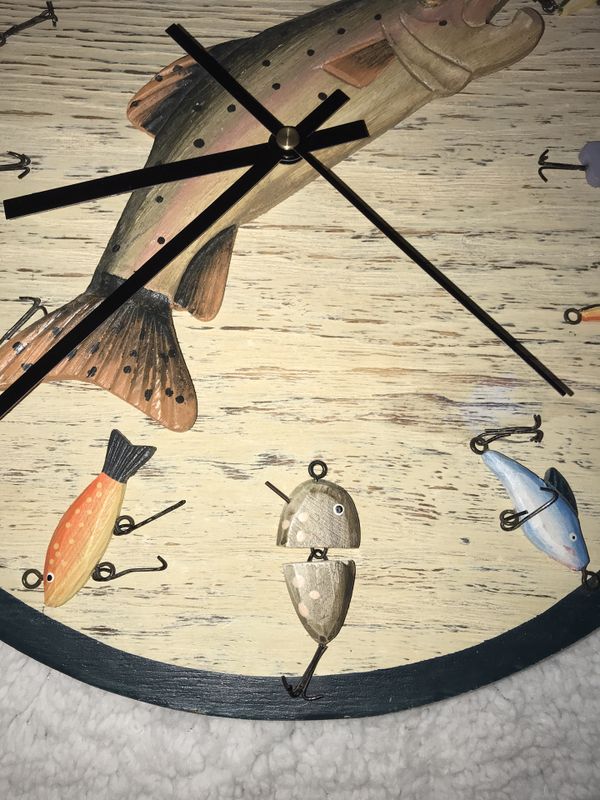 Wooden Fishing Clock Lure Trout Tackle Wall Hanging Cabin Lodge Decor