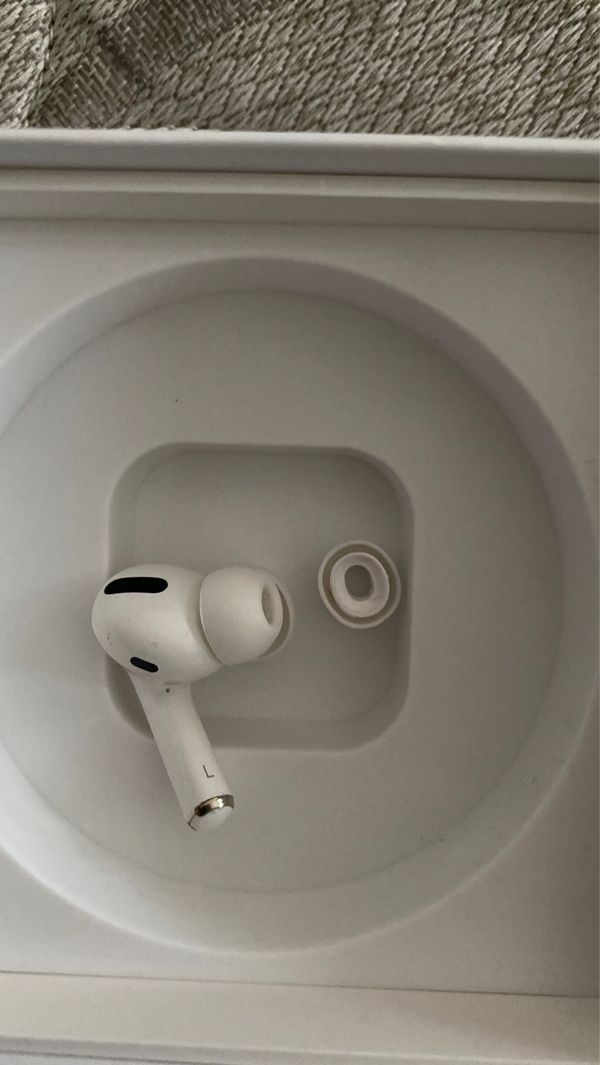 Left airpod pro for Sale in Peoria, AZ - OfferUp
