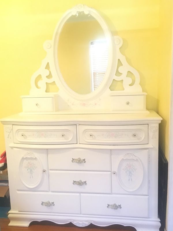 White Vanity Mirror With Drawers For In Lynwood Ca Offerup White Vanity Mirror With Drawers