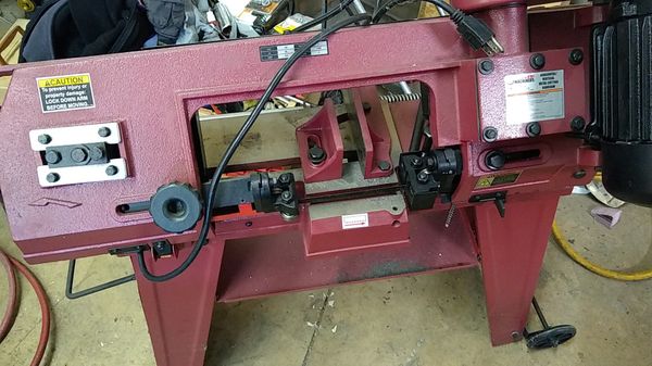 Harbor freight metal cutting band saw. for Sale in Bloomington, IL